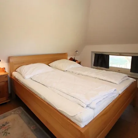 Im Reetdachhaus, * Burhave