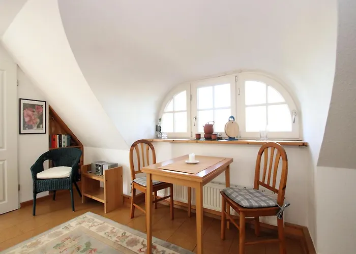 Im Reetdachhaus, Daire *